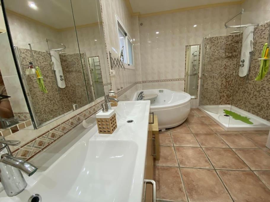 Espectacular Atico Duplex Con 2 Terrazas & Piscina Villa Málaga Eksteriør billede